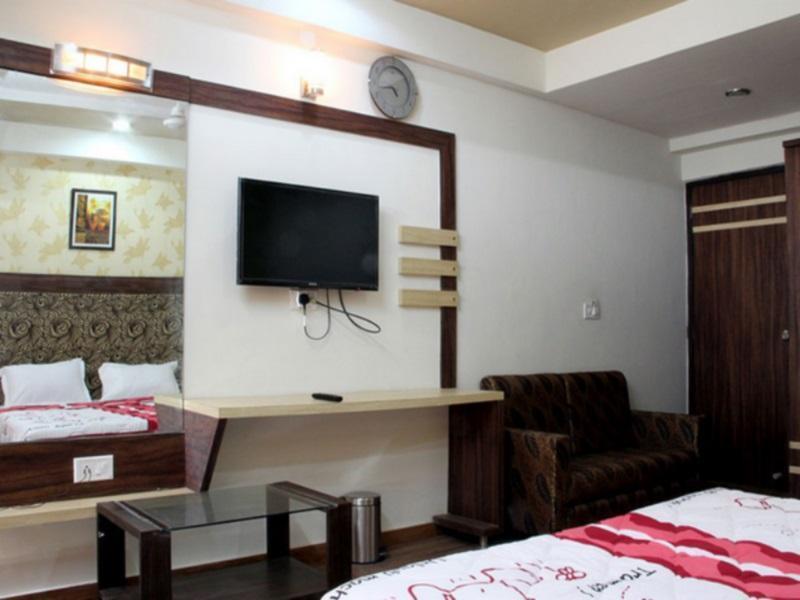 Hotel Avion Inn Ahmedabad Ngoại thất bức ảnh